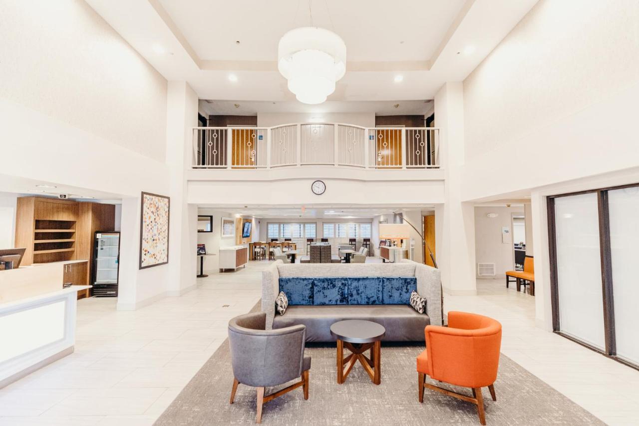 Holiday Inn Express Atlanta - Northeast I-85 - Clairmont Road By Ihg Chamblee Exterior photo