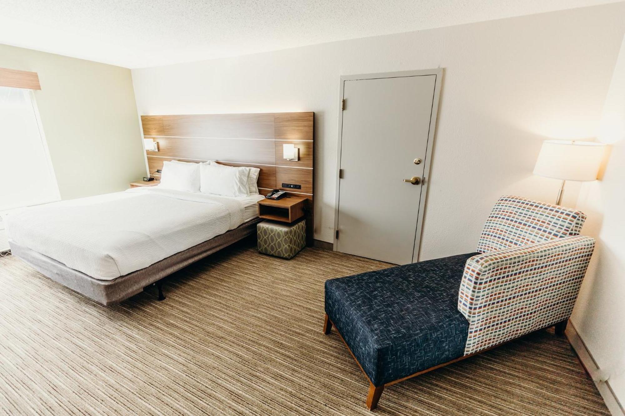 Holiday Inn Express Atlanta - Northeast I-85 - Clairmont Road By Ihg Chamblee Exterior photo