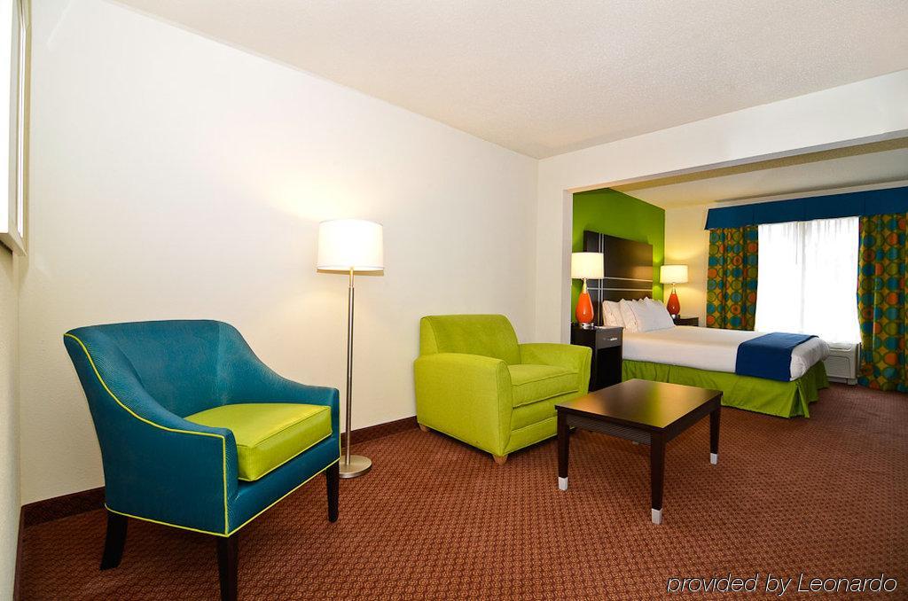 Holiday Inn Express Atlanta - Northeast I-85 - Clairmont Road By Ihg Chamblee Exterior photo