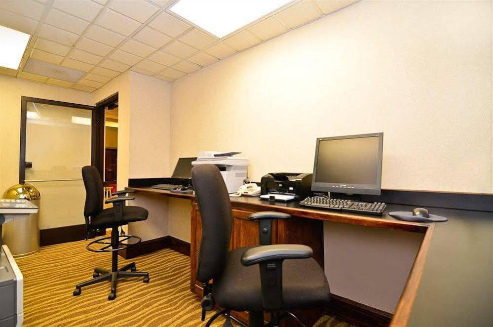 Holiday Inn Express Atlanta - Northeast I-85 - Clairmont Road By Ihg Chamblee Exterior photo