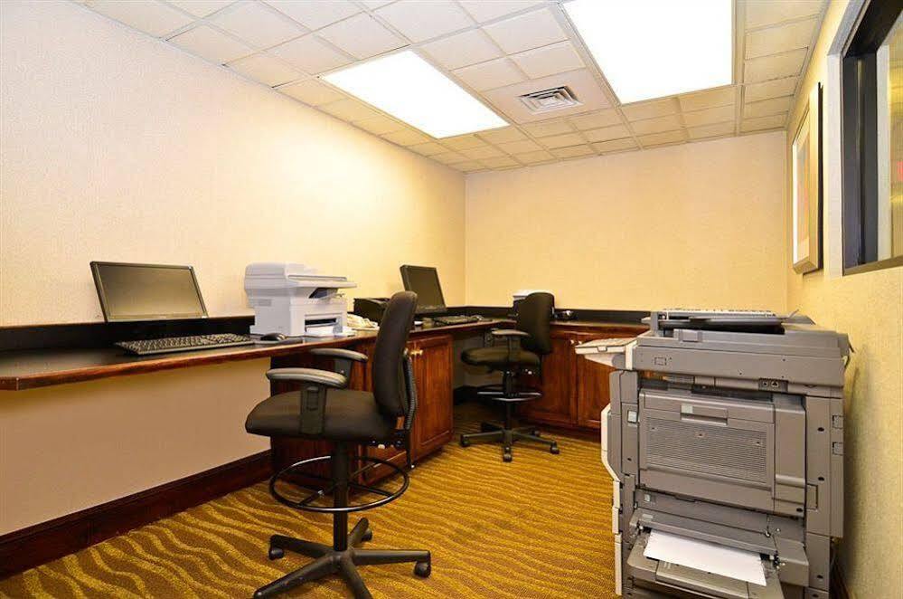 Holiday Inn Express Atlanta - Northeast I-85 - Clairmont Road By Ihg Chamblee Exterior photo